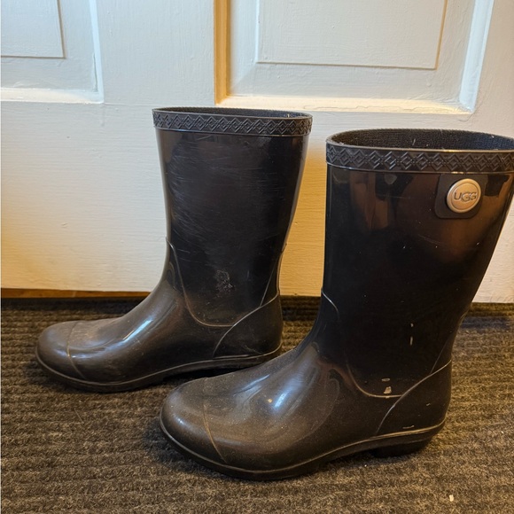 UGG Glossy Black Waterproof Boots - Picture 1 of 5